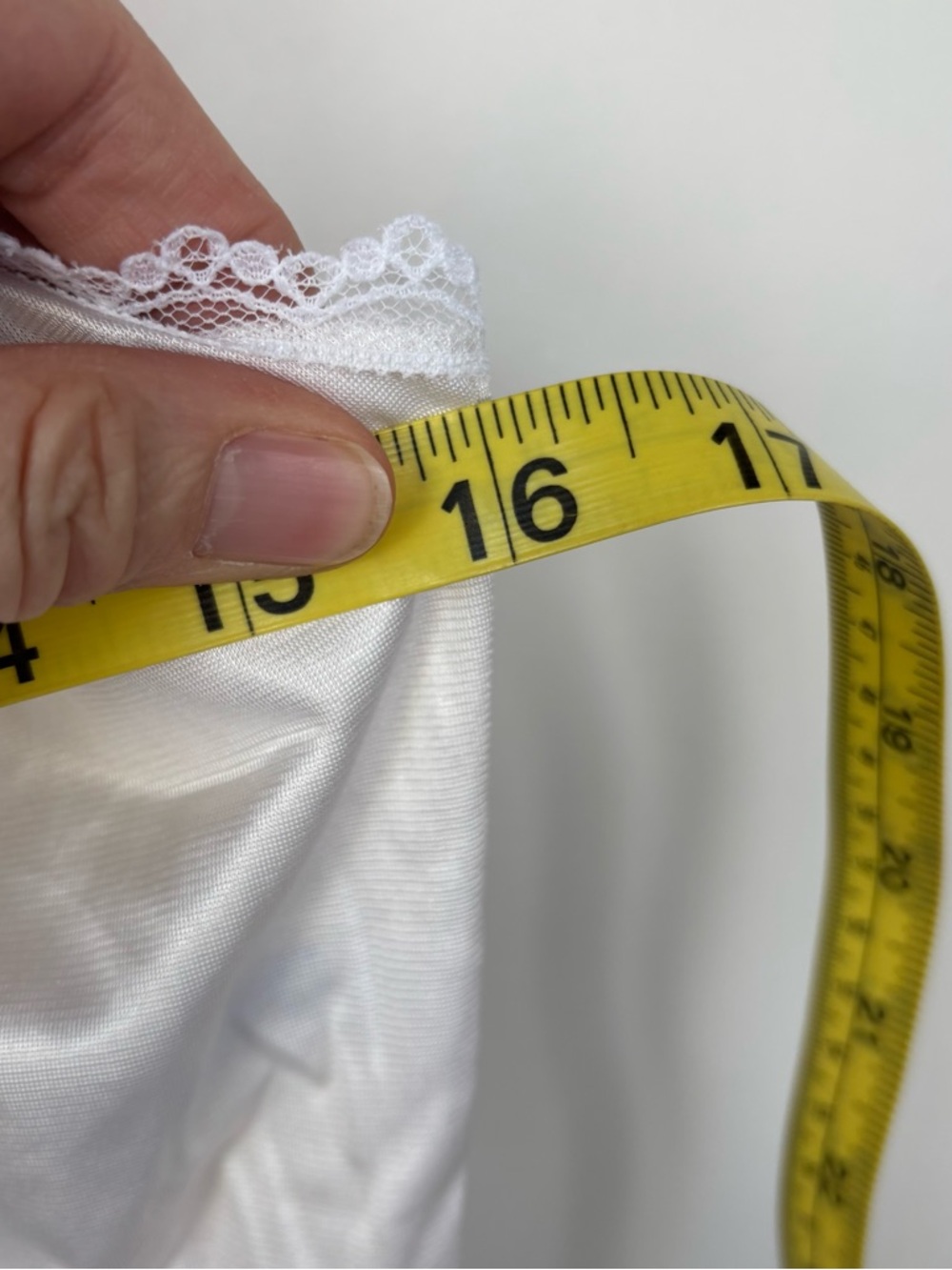White Lace Trim Camisole Size S‎ - Picture 5 of 6